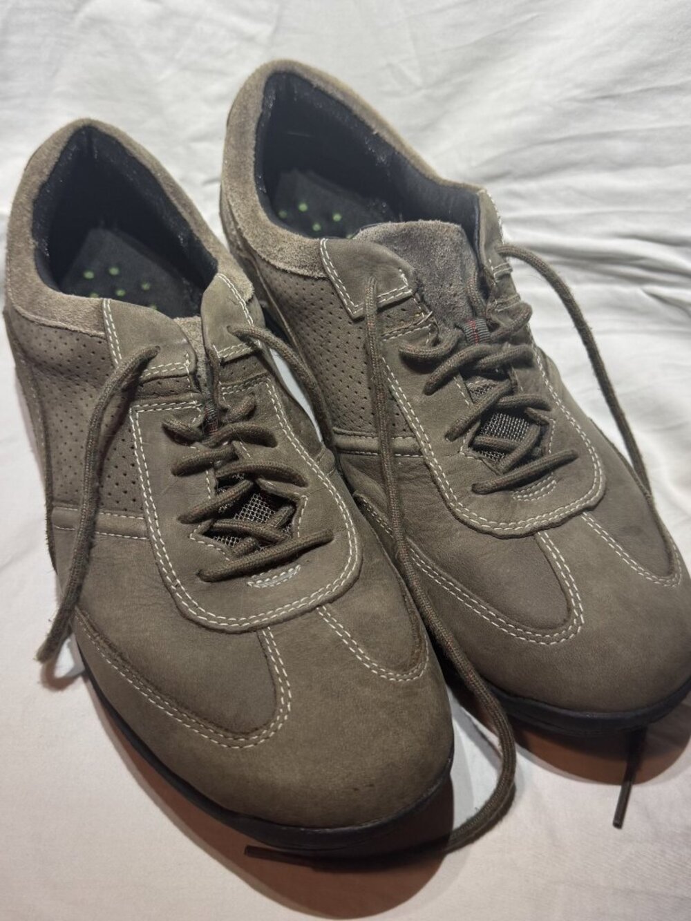 Clarks Wave Walk Suede Lace-Up Comfort Walking Shoes Brown Women's Size 11